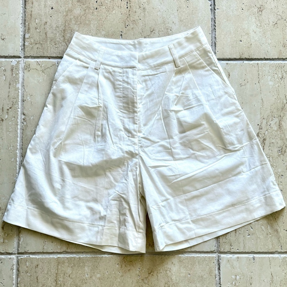 Beige Shorts, Size XS